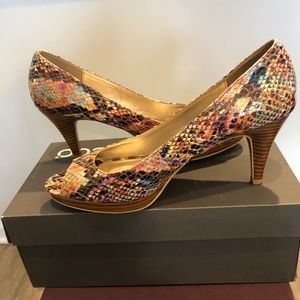 Bandolino Multi Color 3 inch Peep Toe Heels